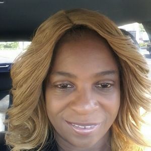 Meet your Posher, Sharine